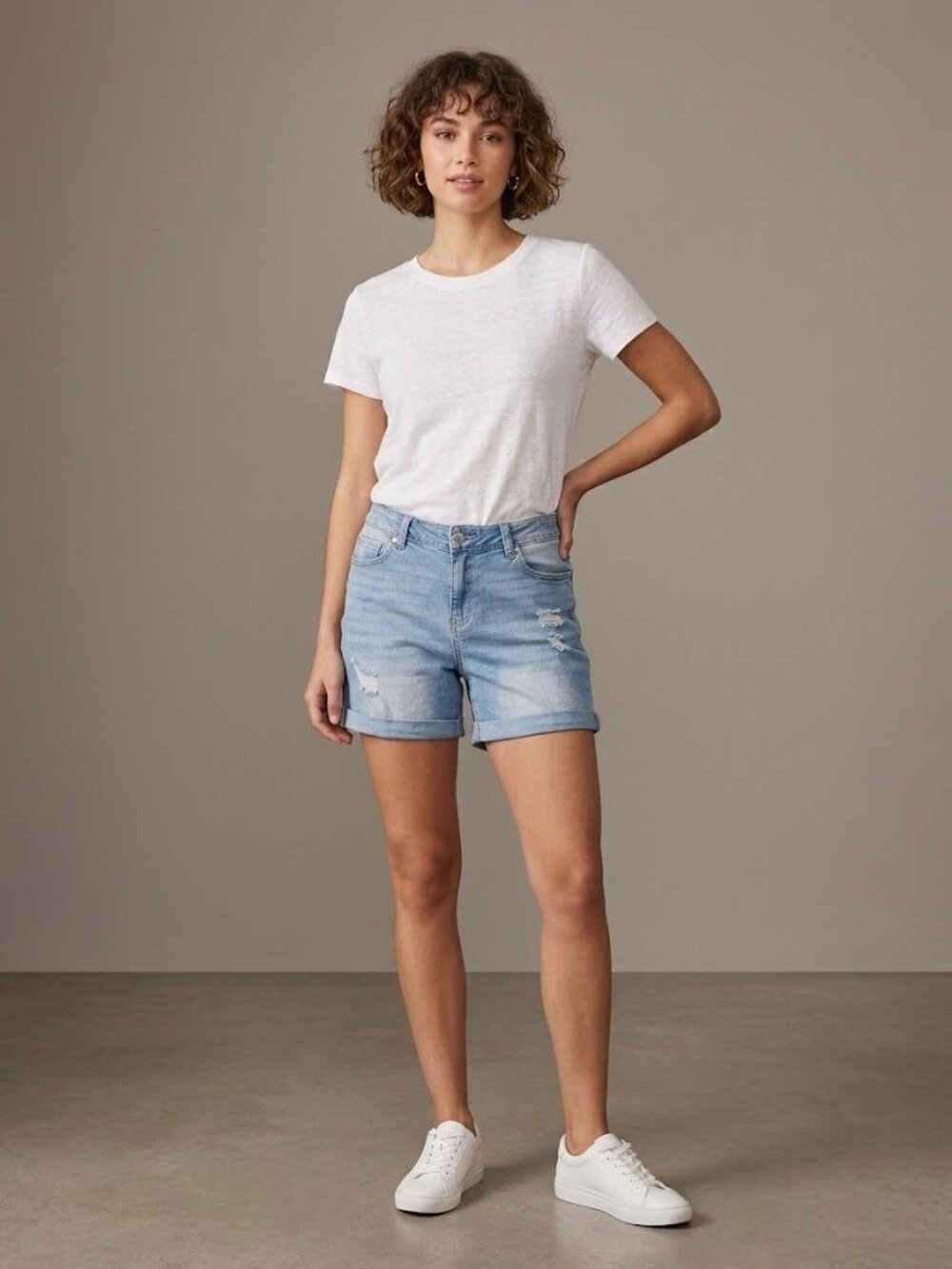 d.jeans Womens Denim Shorts Size 12 Distressed Cuffed Stretch Light Wash